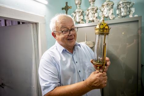 Jan Breuls,voorzitter centraal kerkbestuur en kerkraad Sint-Geertrui, werkte mee aan de inventaris van de Sint-Geertruikerk